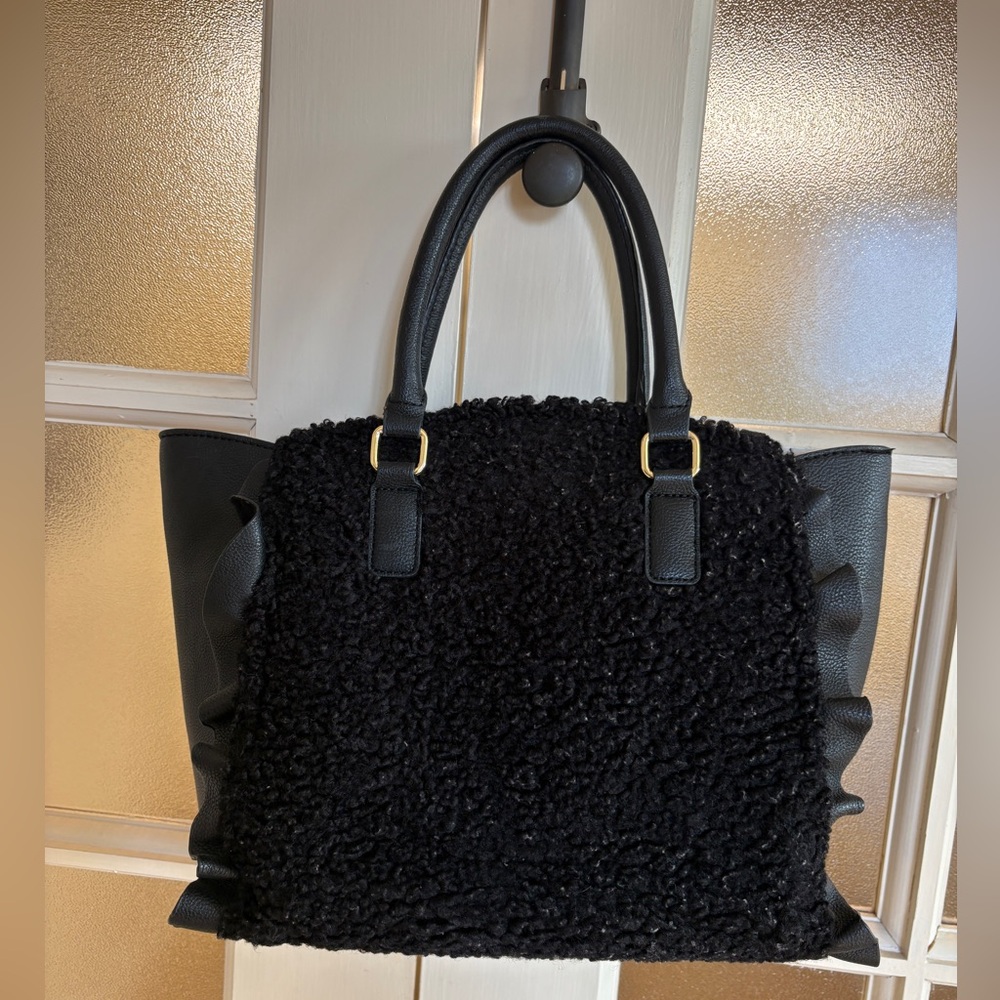 Betsey Johnson Black Sherpa Rocket Tote – Space Theme – Large - Picture 6 of 8